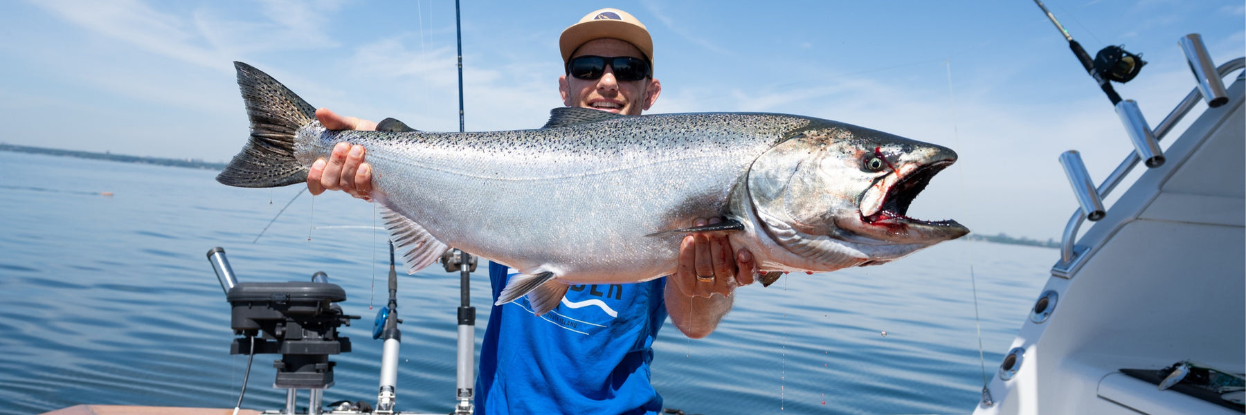 The Thrill of Salmon Fishing in British Columbia: Exploring Freshwater and Saltwater Opportunities